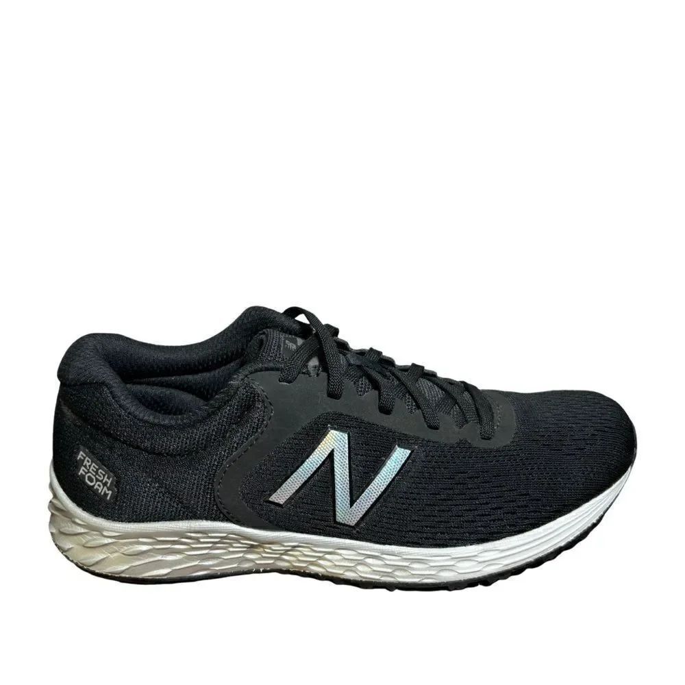 Men’s  New balance fresh foam athletic shoes size 5 black